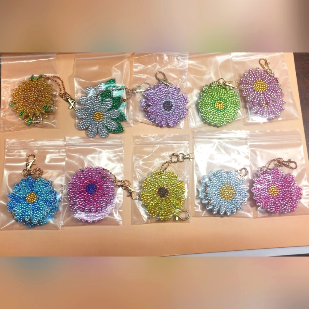 Spring Flower Keychains - Picture 2 of 2